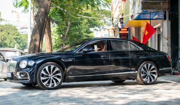 Bentley Flying Spur V8 First Edition 2024 full