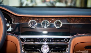 Bentley Flying Spur V8 First Edition 2024 full