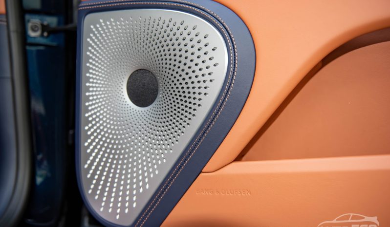 Bentley Flying Spur V8 First Edition 2024 full