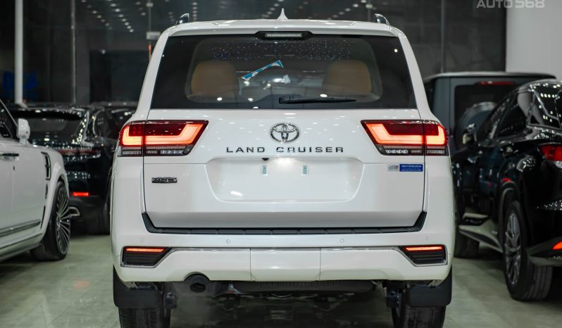 Toyota Land Cruiser 300 MBS VXR 2024 full