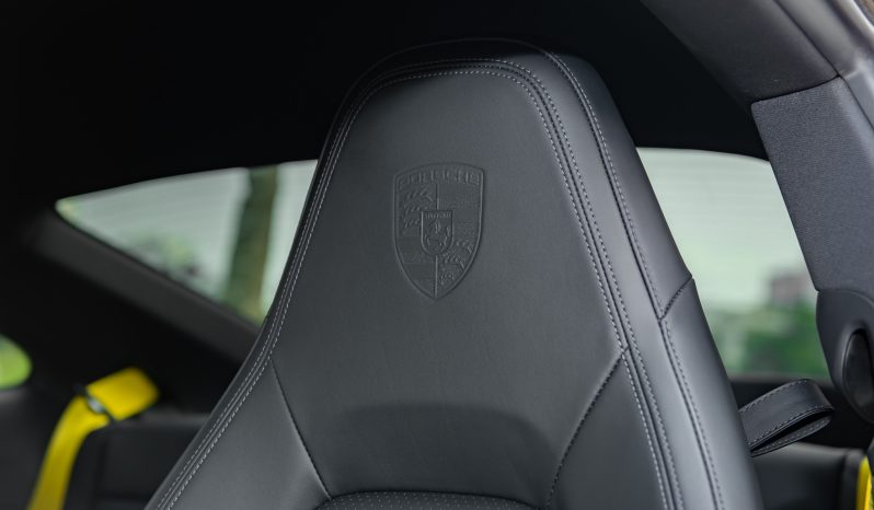 Porsche 911 Carrera 2021 full