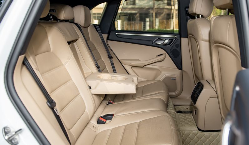 Porsche Macan 2022 full