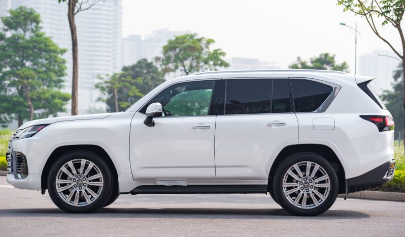 Lexus LX600 Ultra Luxury 2024 full