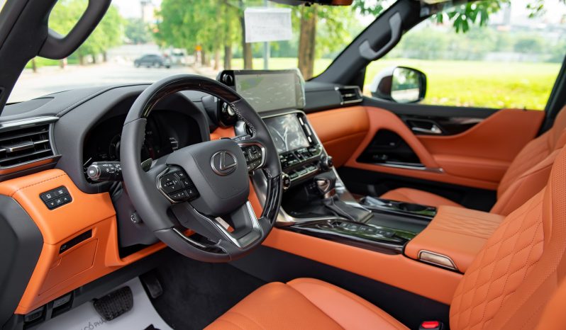 Lexus LX600 Ultra Luxury 2024 full