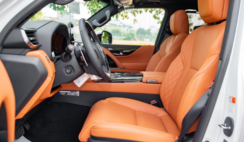 Lexus LX600 Ultra Luxury 2024 full