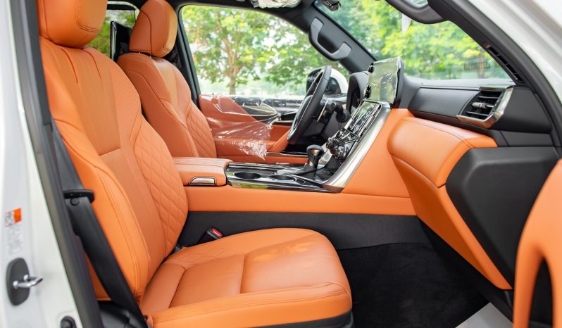 Lexus LX600 Ultra Luxury 2024 full