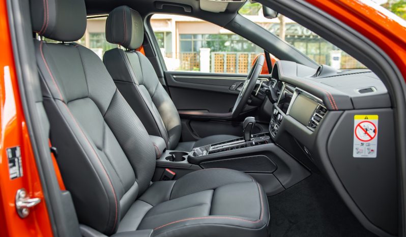Porsche Macan 2023 full