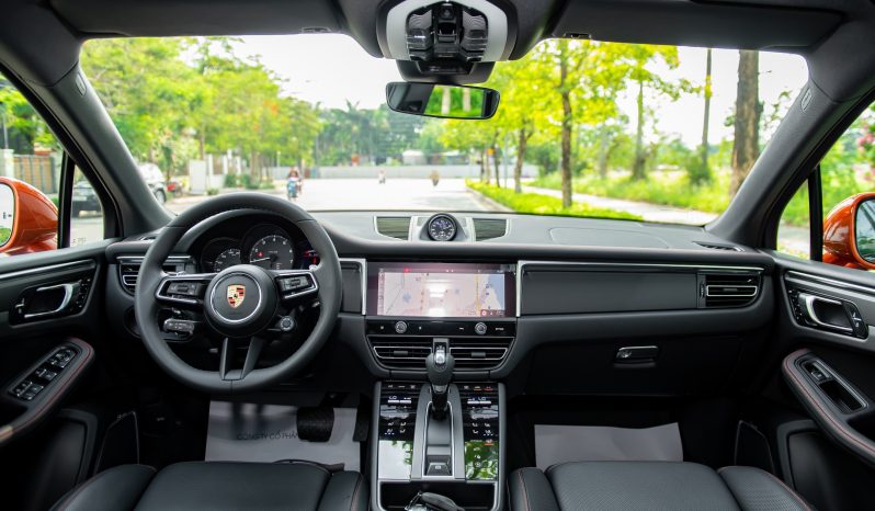 Porsche Macan 2023 full
