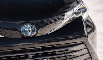 Toyota Sienna Platium 2.5 Hybrid 2021 full