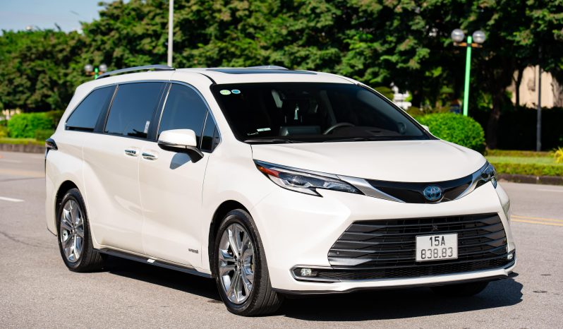 Toyota Sienna Platium 2.5 Hybrid 2021 full