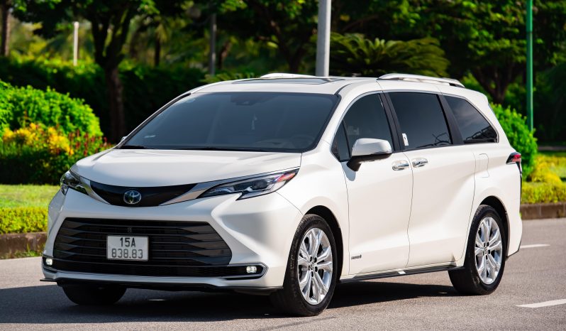 Toyota Sienna Platium 2.5 Hybrid 2021 full