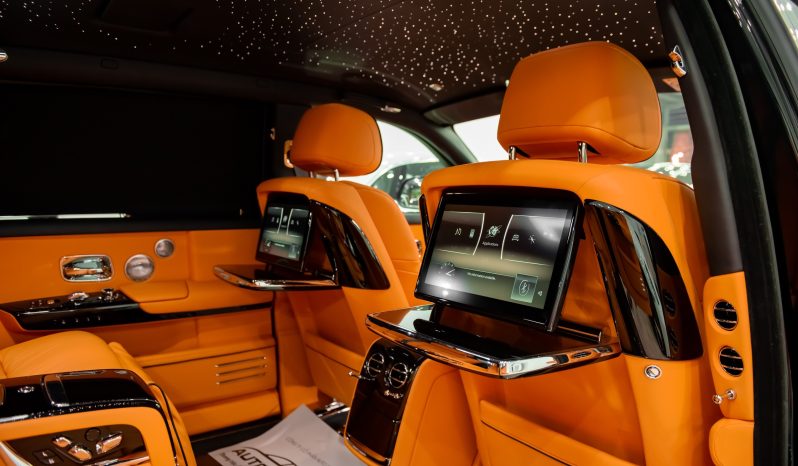 Rolls Royce Phantom VIII EWB 2022 full