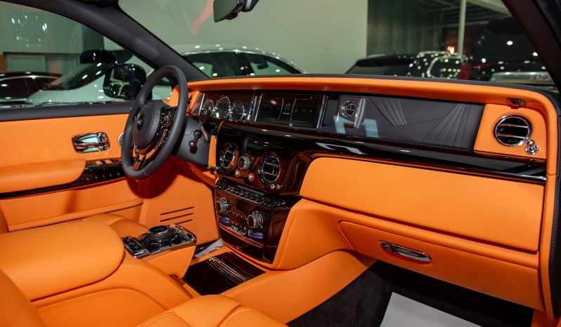 Rolls Royce Phantom VIII EWB 2022 full