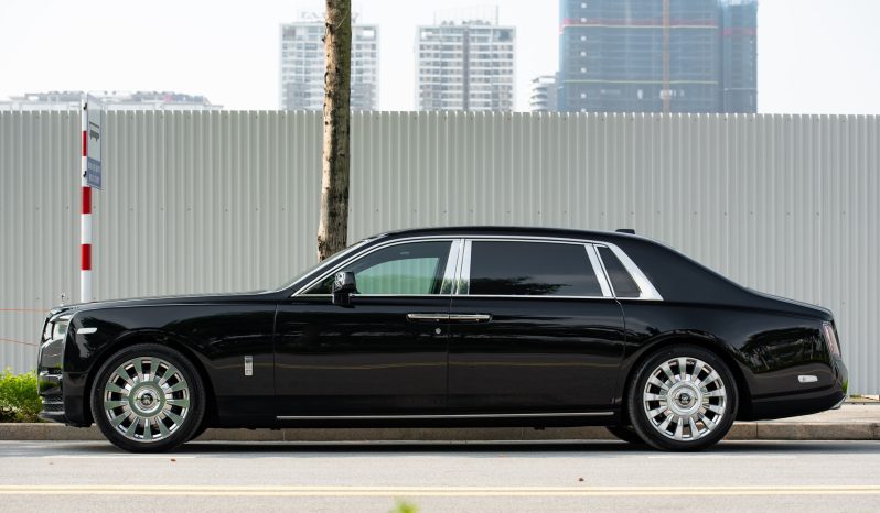 Rolls Royce Phantom VIII EWB 2022 full
