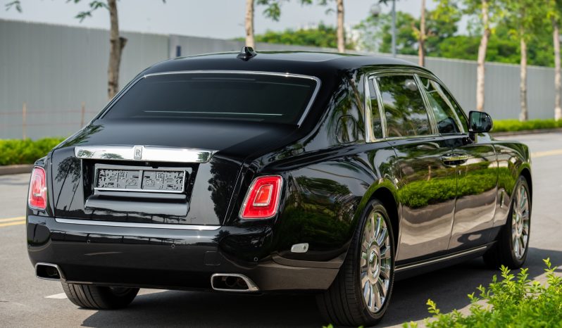 Rolls Royce Phantom VIII EWB 2022 full