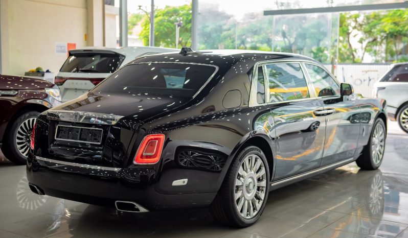 Rolls Royce Phantom VIII EWB 2022 full