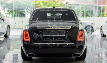 Rolls Royce Phantom VIII EWB 2022 full