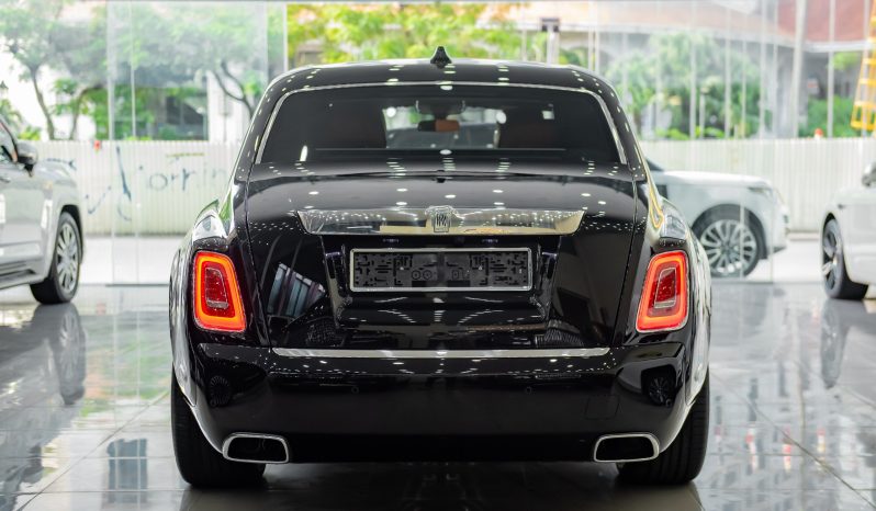 Rolls Royce Phantom VIII EWB 2022 full
