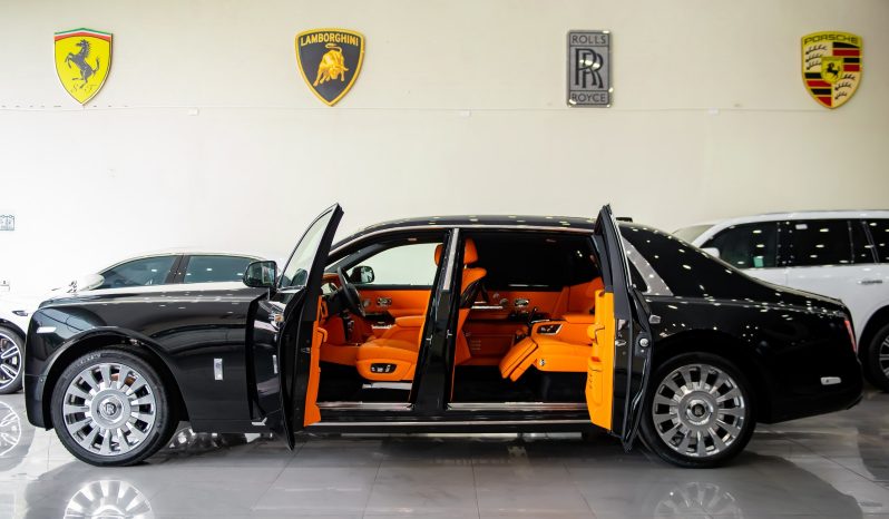 Rolls Royce Phantom VIII EWB 2022 full