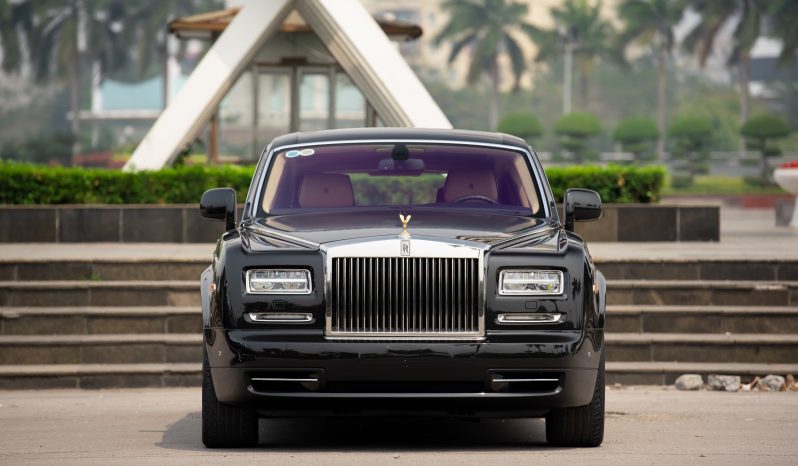 Rolls Royce Phantom VII Series II EWB 2012 full