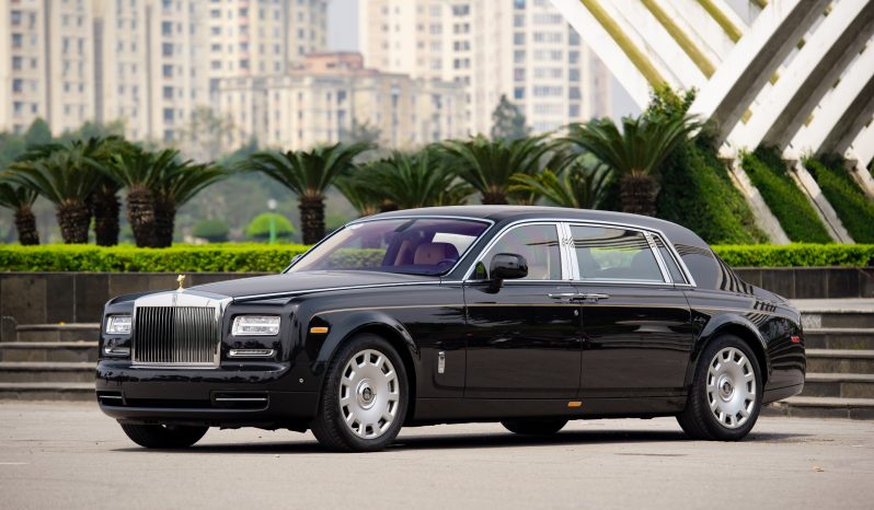 Rolls Royce Phantom VII Series II EWB 2012 full