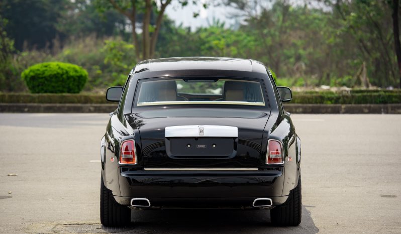 Rolls Royce Phantom VII Series II EWB 2012 full