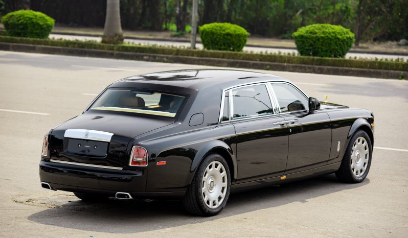 Rolls Royce Phantom VII Series II EWB 2012 full