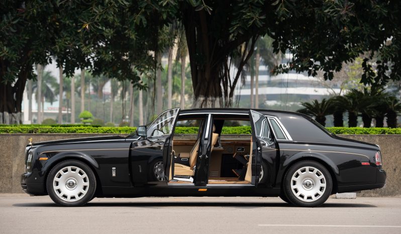 Rolls Royce Phantom VII Series II EWB 2012 full