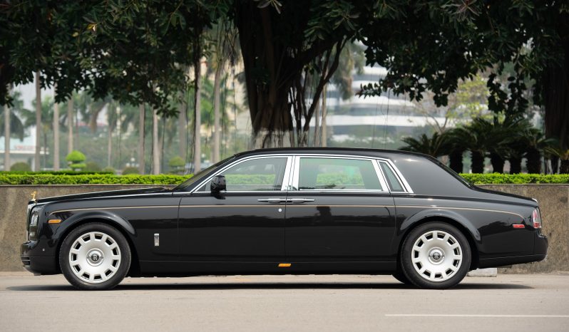 Rolls Royce Phantom VII Series II EWB 2012 full