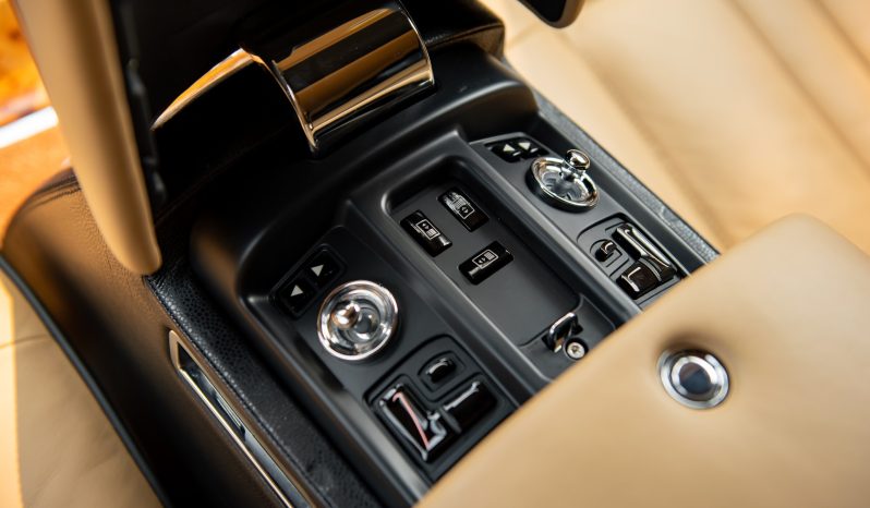 Rolls Royce Phantom VII Series II EWB 2012 full