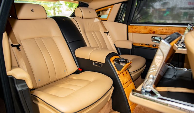 Rolls Royce Phantom VII Series II EWB 2012 full