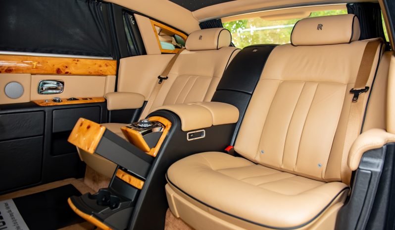 Rolls Royce Phantom VII Series II EWB 2012 full