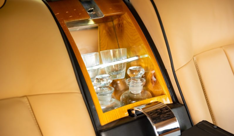 Rolls Royce Phantom VII Series II EWB 2012 full