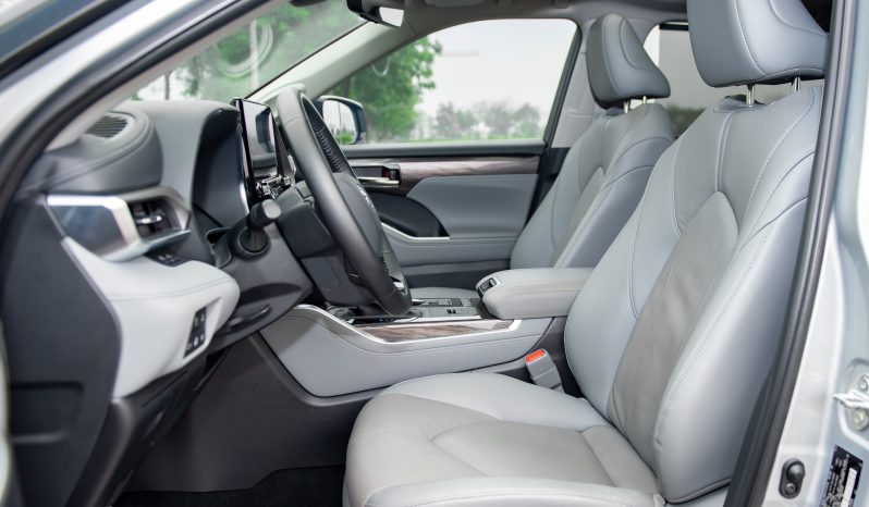 Toyota Highlander Limited 2.5 Hybrid AWD 2020 full