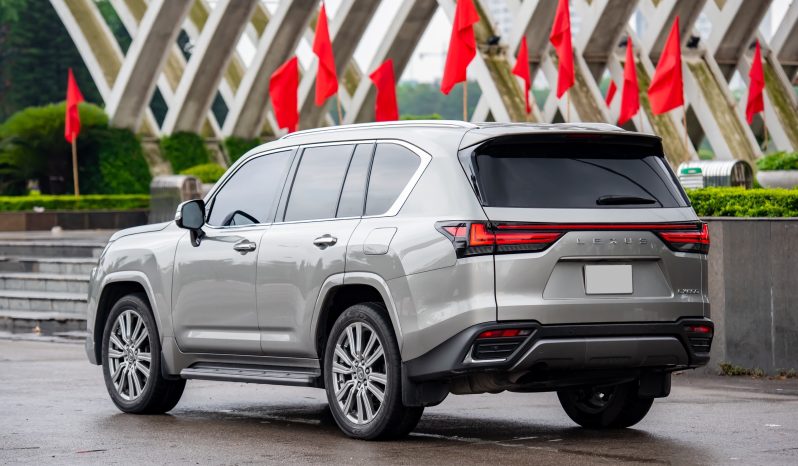 Lexus LX600 Ultra Luxury 2024 full