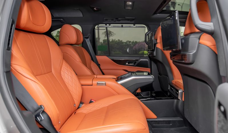 Lexus LX600 Ultra Luxury 2024 full